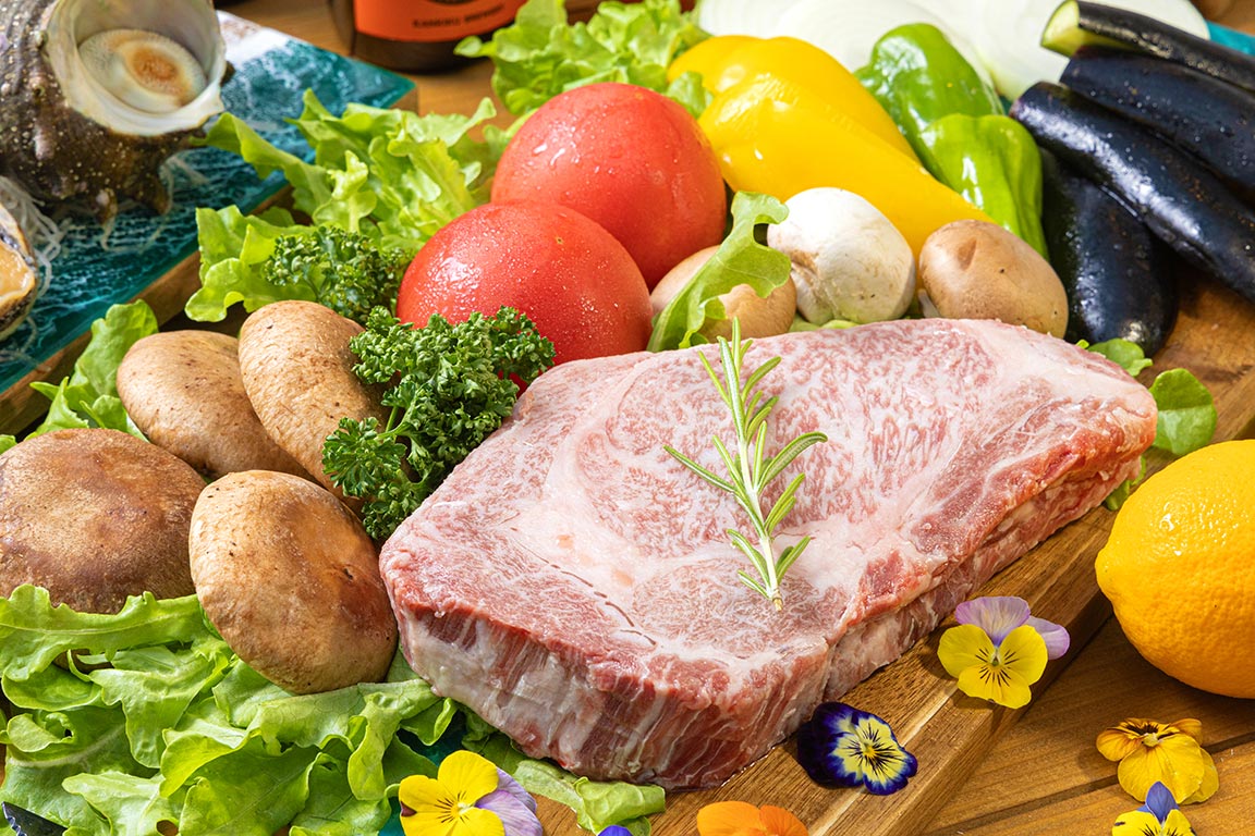 豪華お肉とアワビのTHE BONDS特製BBQ